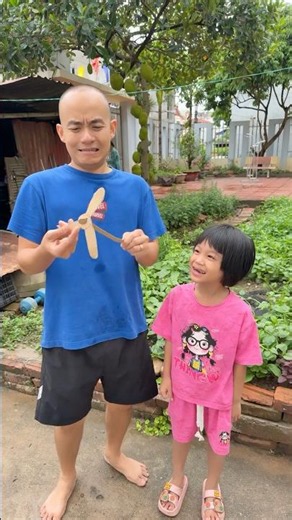 Chong chóng Bay Fake Vs Real