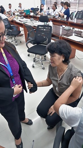 7K views | Bakuna ang solusyon! Here are some snippets of the DOH-EVCHD National Immunization Program’s (NIP) inoculation of free Flu Vaccines to the eligible population of the Department of Education today, October 16, 2023! #DOH #EVCHD #Health #KagawaranNgKalusugan #OneDOH #UHC | Department of Health Eastern Visayas | Facebook