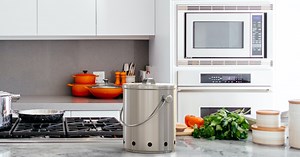 Smell-free stainless steel compost bin uses smart airflow technology