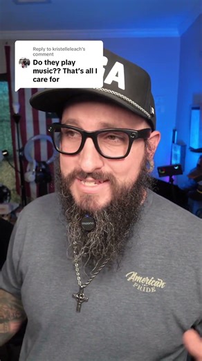 Yep — they do 👓🎶 These AI Camera Smart Glasses connect via Bluetooth, so you can play music,