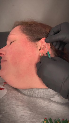 3.8K views · 31 reactions | New Vertical Helix Piercing ✨ Watch till the end! 朗 #piercing #piercings #piercingaddict #piercinggirl #piercingsofinstagram #piercingsandtattoos #piercinglove #piercingstudio #piercingandtattoos | Food enthusiast | Facebook