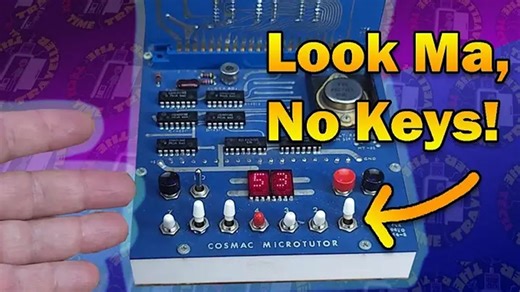 通过前置面板操作一台 1976 年的稀有电脑