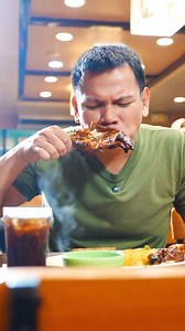 Para sa kauna-unahang brand na naniwala sa akin, Mang Inasal Philippines , maraming maraming salamat po!! You fyt for me!!!😊 At dahil Father's Day na, nandito ulit ako sa favorite fast food nating mga Pilipino. Deserve natin ng FREE drinks pa sa bawat Mang Inasal Solo Fiesta order! Wat haffen?! It's #FeastForDaddyAtMangInasal na!! #ILoveMangInasal #KaingMangInasal | Cristopher Diwata