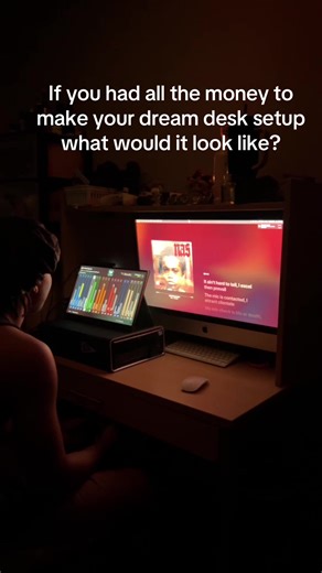 I would probably have Max three monitors and then have a Mac and window and gaming pc and use a KVM switch to alternate between them #goodvibestrev #getfriedd #dreamgamingsetup #dreamdesksetup #bestdesksetup