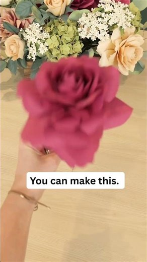 Paper tea roses make great focal flowers! Join the Flowerfest to get this workshop and template.