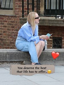 Passing Notes To Strangers 🥰✉️ | Who Cares?