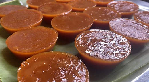 362K views · 10K reactions | SECRETO SA PAGLUTO NG KUTSINTA para makinis ang ibabaw: Ingredients: 1 1/2 cup all purpose flour 1/2 cup glutinous rice flour 1 1/2 cup dark brown suagr 1 tsp annato powder ( pwede rin po gumamit ng seeds) 1 tbsp lye water 3 cups water #kutsinta #kutsinta❤️️❤️️ #kutsintaforsale #kutsintarecipe #kakanin #kakaninph #KAKANINBILAO #kakanins | Yudelmo's Kitchen | Facebook