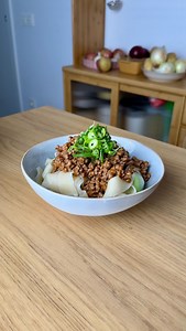 Fideos Chinos XXL 🤤 👉 Receta completa con ingredientes y cantidades en mi canal de Youtube: Cocina con Coqui Estos biang biang noodles son unos fideos chinos súper largos con una textura que mola un montón. Se hacen con solo 3 ingredientes y puedes preparar combinaciones súper ricas con ellos. ¡Espero que disfrutes mucho el vídeo y la receta! ©️Cocinaconcoqui #cocinaconcoqui #biangbiangnoodles #fideoschinos | Cocinaconcoqui