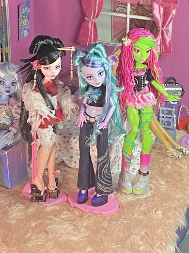 Cute Hair Tutorial for Monster High Dolls