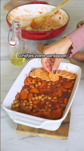 Gezonde Ovenschotel met Zoete Aardappel! 🍠 #recept #gezond #vegan #gezondeten #avondeten #healthy