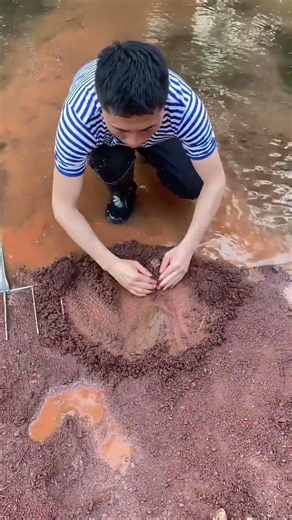 Amazing Water & Mud Experiment in River 😱🌊
