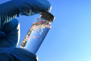 Innovative Lab Technique Accurately Simulates Microplastics: Advancements in Environmental Research – Archyde