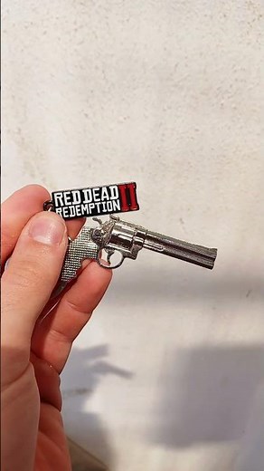 Rdr 2 inspired revolver keychain 💀 Get yours and upgrade your keys at 2fast2see.co #rdr #keychain