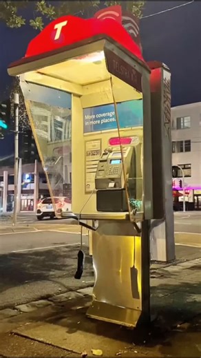 Still simping for payphones... 👀 #3DTrend #telstra