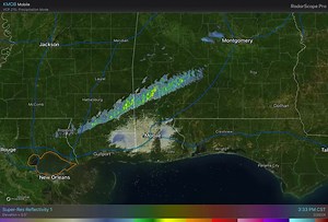 Weather Update - 5:20pm: A cold front is moving through our coastal communities this evening with the potential for a brief shower or sprinkle. Most of the rainfall is diminishing along the weakening front. Behind the front, strong and gusty winds up to 35 mph will be possible. | US National Weather Service Mobile Alabama