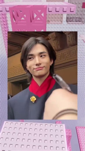 Stray Kids SERVE at Met Gala?! 😭🙏 #straykids #skz #hyunjin #bangchan #kpop #fypviral #tiktok #shorts