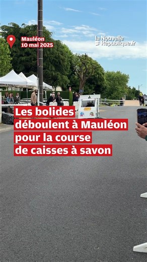 Ils en font des caisses à savon en famille à Mauléon 👇 Dans la lignée de « ces merveilleux fous volant dans leurs drôles de machines », les courses de caisses à savon offrent un inventaire mécanique loufoque et le charme des passions familiales partagées. ➡️ https://l.lanouvellerepublique.fr/xIy | La Nouvelle République Deux-Sèvres