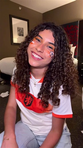World Cup Fit Check: Jenny Hoyos FIFA World Cup Outfit