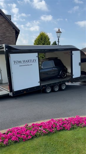 29K views · 427 reactions | 1 of 4 Arrival’s yesterday & this is Special 1996 Mini Cooper with 1960s adaption honda 1600 B16 engine,Automatic gears, sat nav, s/roof , milliner quilted int , power steering ,led lights,eltric windows , aluminium pedals ,  probably the most responsive and exhilarating classic minis on the road today !! Visit tomhartley.com #iconic #hartleyestate | Tom Hartley | Facebook