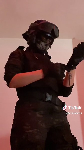 Yk when you…🕺🏻 #cosplay #mask #ghost #keegan #keeganruss