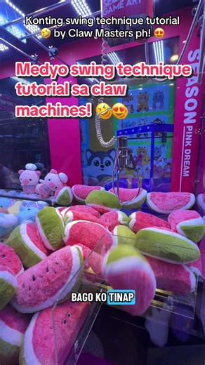 Medyo swing technique tutorial sa claw machines 🤣 hayaan nyo gagawa ako ng mas maayos na tutorial sa susunod! HAHAHA #swingtechnique #tomsworld #clawmachines #viral @Venice Soliveres