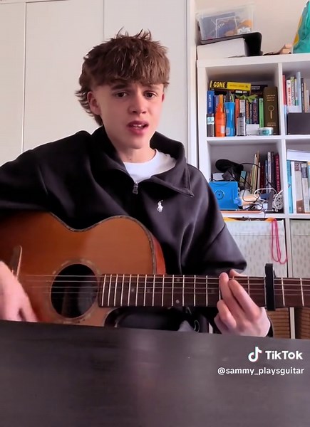 Riptide - Vance Joy Guitar Cover