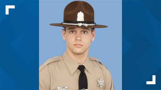 Illinois state trooper killed while clearing debris on I-55 in suburban Chicago