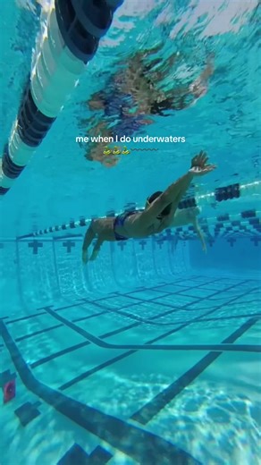 What I think about when I do Underwaters🤣🐍🪱〰️〰️ #practice #swimming #pro #snake #pool