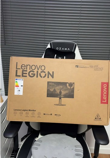 Oled😂#cozy #gamingsetup #setup #clean #vectorsetup