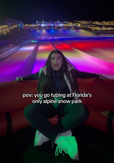 Snowcat Ridge was so much fun! Can’t wait to share more from our visit soon! ❄️☃️🎄🎁✨ #snowtubing #snowcatridge #snowinflorida #floridawinteractivities #christmasactivities