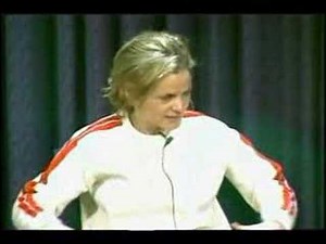 AMY SEDARIS SHOWS UNATTRACTIVE SIDE FOR STRANGERS WITH CANDY