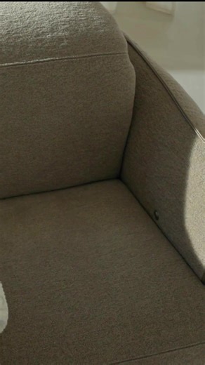 Start your journey into Comfortness with Mindful 365, the world’s first sofa with four wellness functions, and feel the difference of true, all-round comfort. Enjoy a complimentary full-motion upgrade on one recliner seat until May 25 and take advantage of our free interior design services. | Natuzzi