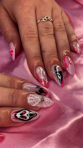 Nail Consultation 💅🏽 It’s my favourite time of the year! Halloween sets! 💕👻🥳 Full tutorials available on www.madicured.com.au 💕 #halloweennails #halloweennailinspo #pinkhalloweennails #fyp #nailtechnician