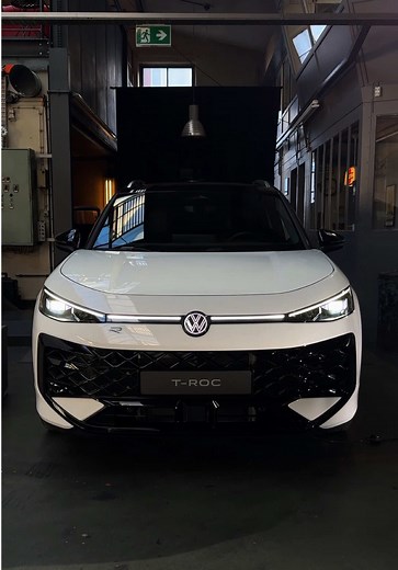 Turn every drive into a powerful statement. Our all new T-Roc turns heads with its bold front and rear design - representing pure confidence. 📷 @josh_strauss for #vwcollective #Volkswagen #TRoc #NewCar #reveal _ T-Roc R-Line – Combined fuel consumption 6.0-5.6 l/100 km; combined CO2 emissions 136-128 g/km; CO2 class: E-D.