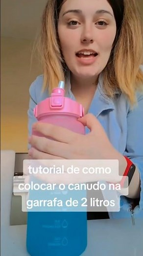 Como colocar o canudo na garrafa de 2 litros #garrafa #tutorial #canudo