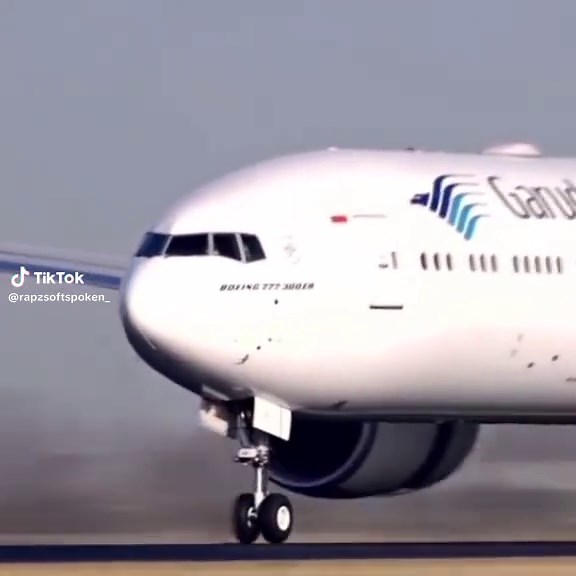 Exploring the Boeing 777 Aircraft