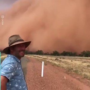 380K views · 6.5K reactions | This incredible dust storm in Australia is like nothing you've ever seen before... | UNILAD Adventure | Facebook