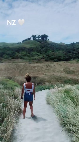 NZ Girls: Life and Adventures in New Zealand