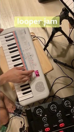 Looper Jam / Yamaha PSS-E30 #looper
