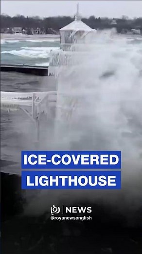 Michigan lighthouse turns icy as arctic front hits