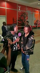 35K views · 2.6K reactions | Cantor nigeriano CKay acaba de aterrar em Angola Por: Ernesto Jaime O cantor nigeriano CKay conhecido pelos sucessos "Love Nwatini (ah ah ah)" e "Emiliana" acaba de aterrar em Angola, no aeroporto internacional 4 de Fevereiro, para um show no Clube S em alusão ao aniversário do referido restaurante. | Platina Line | Facebook