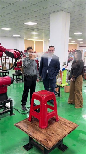 Innovative Programming-Free Spray Robot for Factories