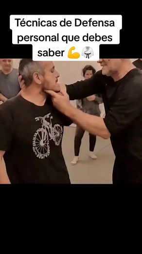 Técnicas de Defensa Personal 🥋💪 que debes saber para defenderte y andar seguro por la vida. Comenta y dale like si te gustó 😀👍#seguridad #selfdefense #defensapersonal #autodefensa #tecnicas #defensa #aprende #kravmaga #agilidad #habilidad #amorpropio