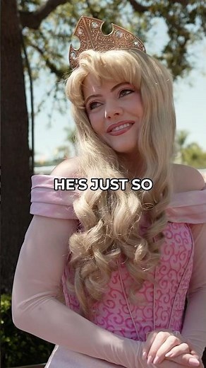 MEETING Sleeping Beauty: Was It Peaceful During Her Long Sleep? #disneyland #sleepingbeauty #aurora