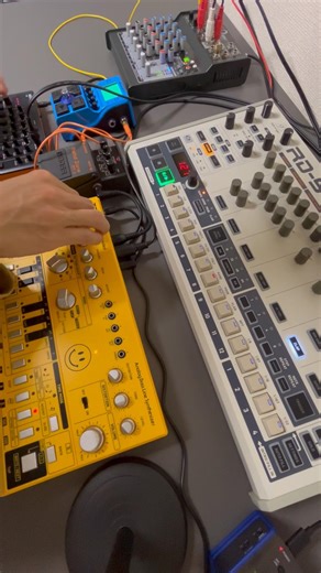 TD3 RD9 T8 Acid House JAM(Acid) #synth #acidtechno #acidhouse #rolandt8 #td3 #behringer