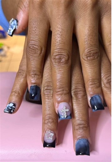 Rockstar-Inspired Nail Designs for a Standout Look