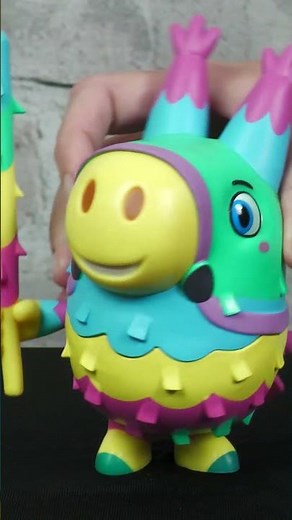 Pinata Smashlings bring on surprises!