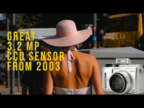 3 Megapixel Street Photography - 100 Photos with the Olympus C-740 from 2003