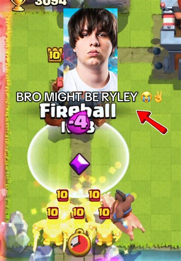 Skill vs no skill 😂 Skill deck vs spam deck ⚔️ Follow for more clean Clash Royale gameplay ✅ What deck should I explain next? 👇 #clashroyale #clashroyaledecks #clashroyaletips #clashroyalememes #tiktokgaming