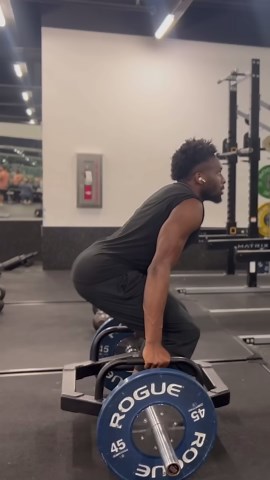 Amazing Dunking Skills: Intense Basketball Training